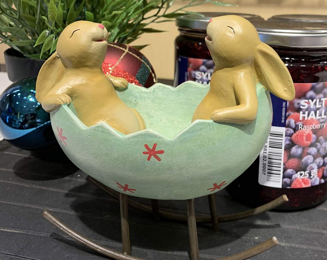 Craddle Spring Easter Decoration