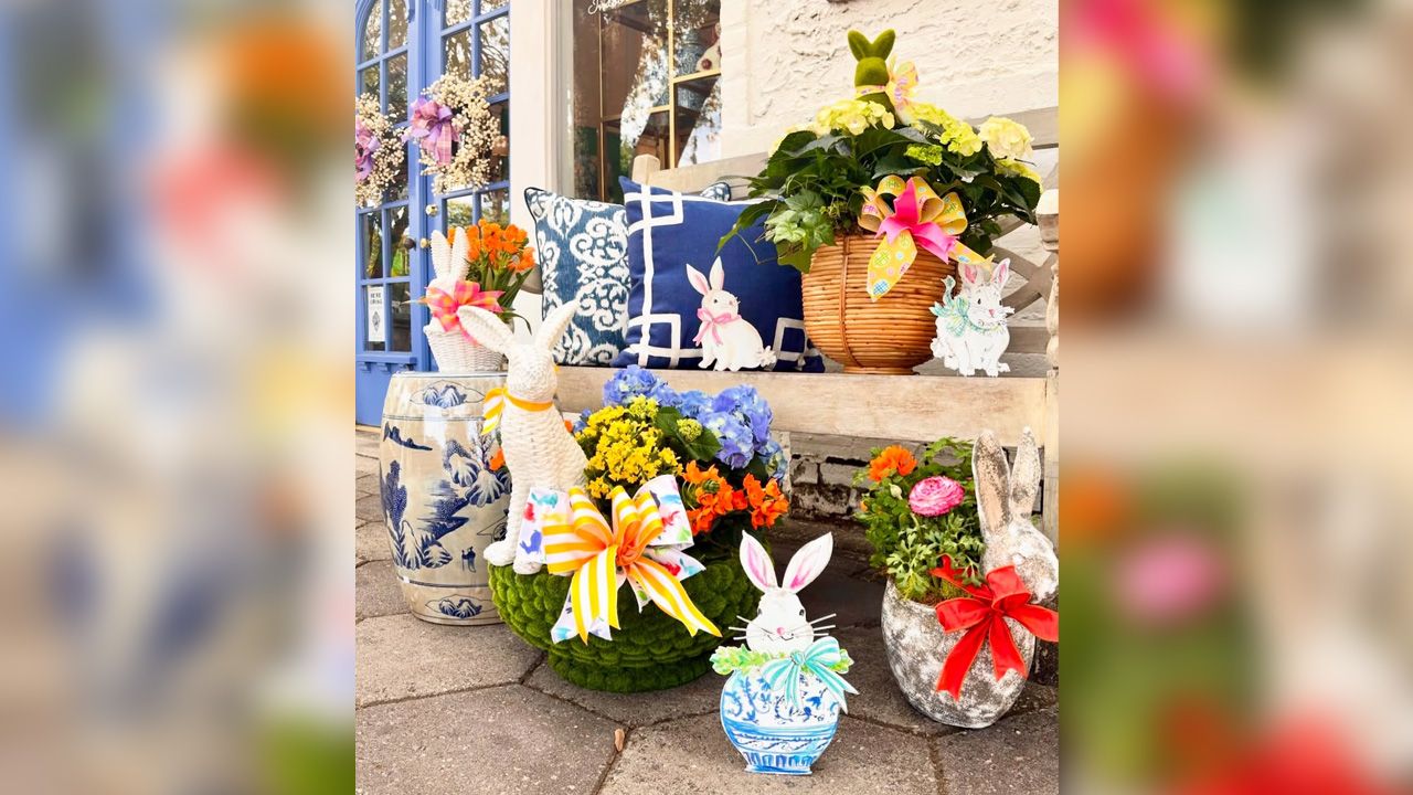 DIY outdoor Easter decoration ideas - spring blast porch