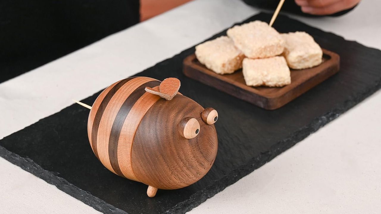 Funny Mother’s Day Gifts - Bee Toothpick Holder Dispenser