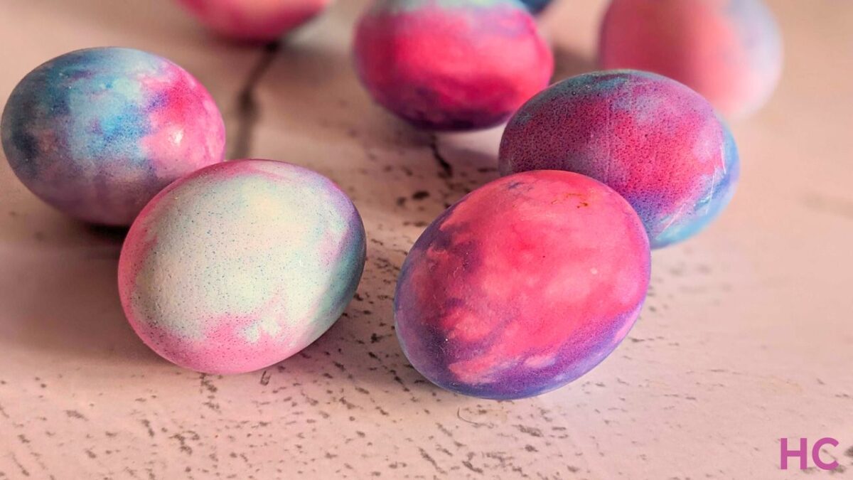 How to Tie-Dye Easter Eggs With Baking Soda, No Vinegar