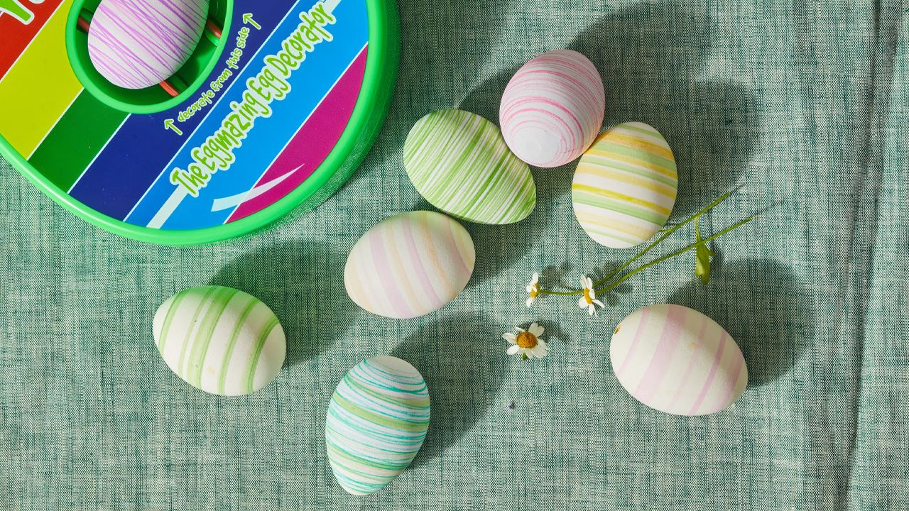 No-Dye Easter Eggs - Striped