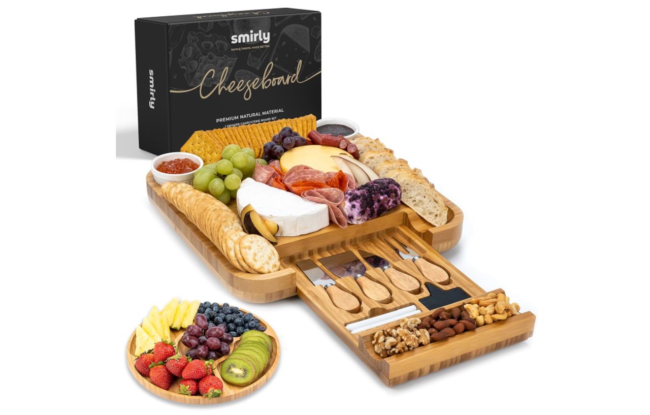Smirly Charcuterie Board Set