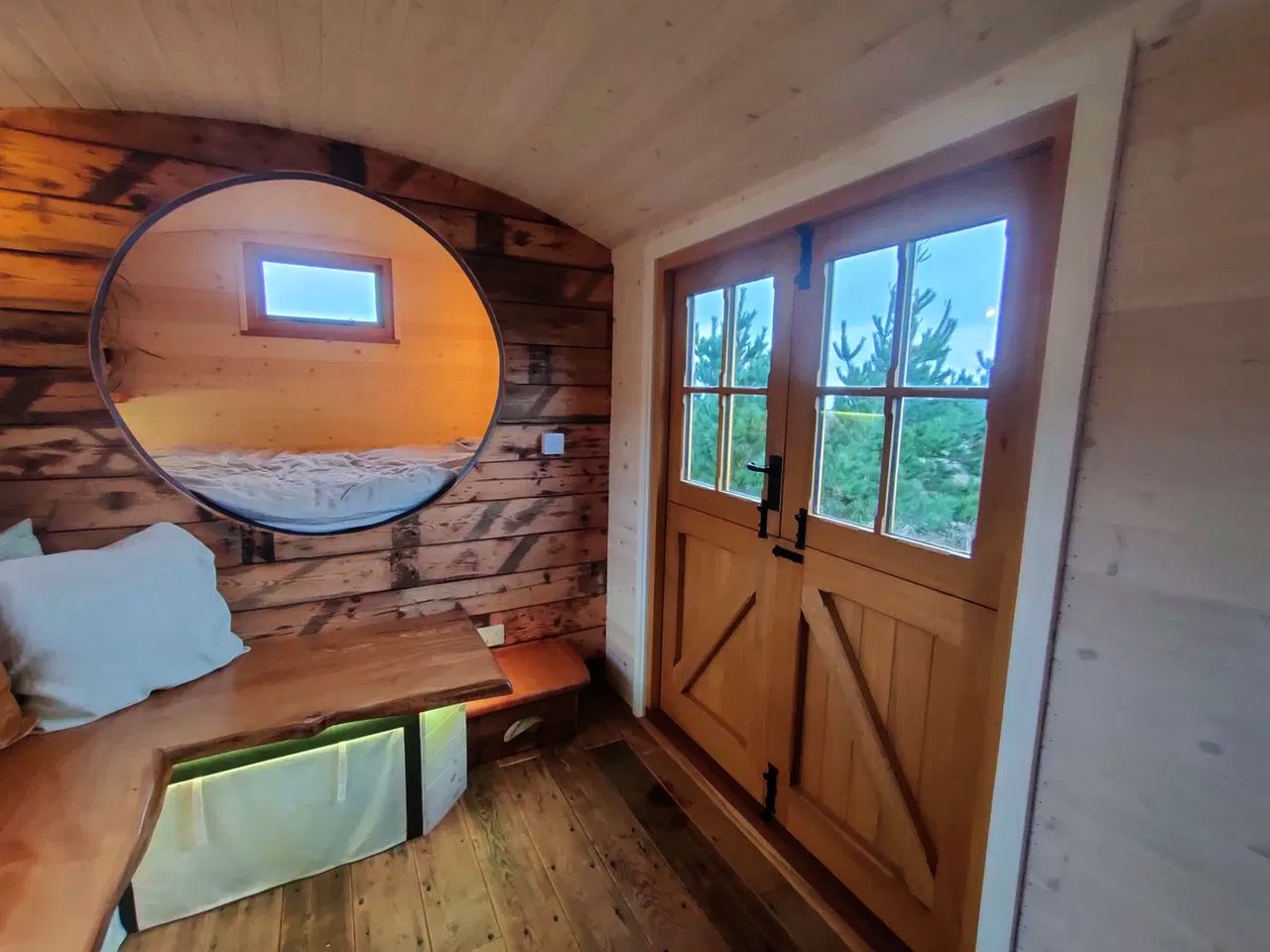 1940s Rail Carriage Turned Into Quaint Tiny Home - interior