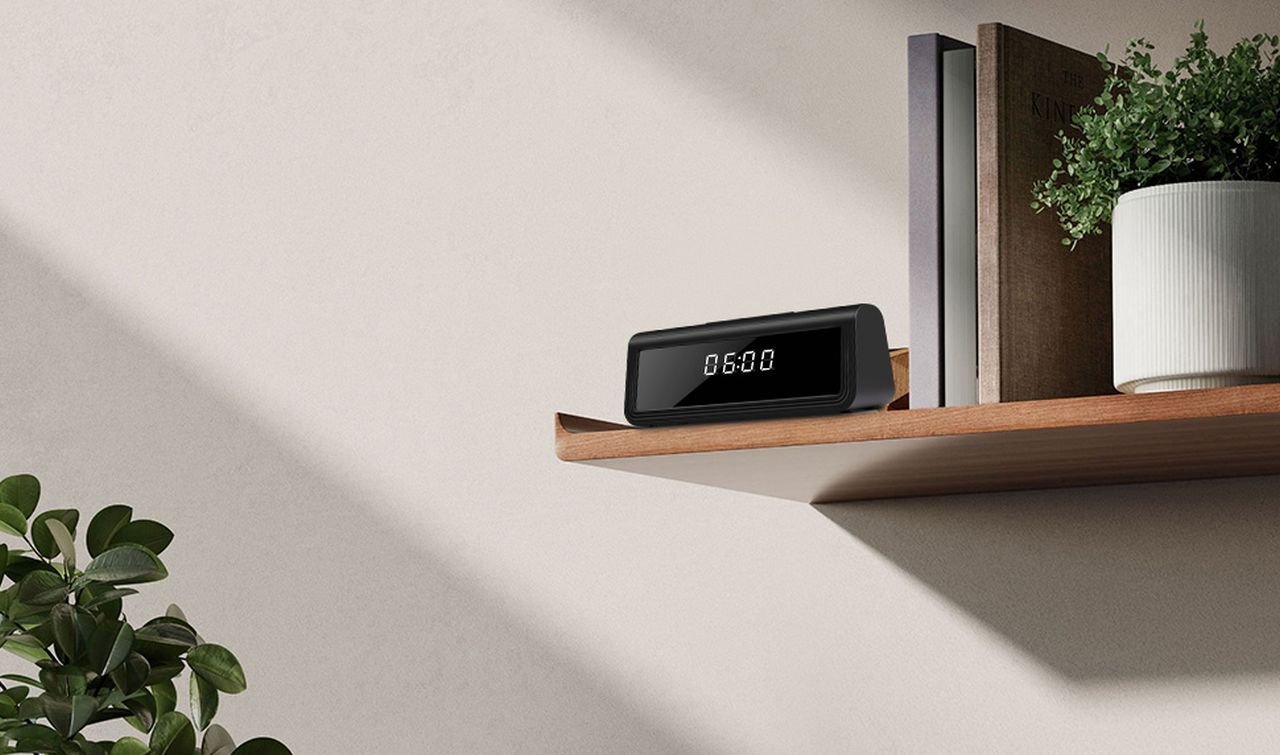 4K Wireless WiFi Clock Video Camera