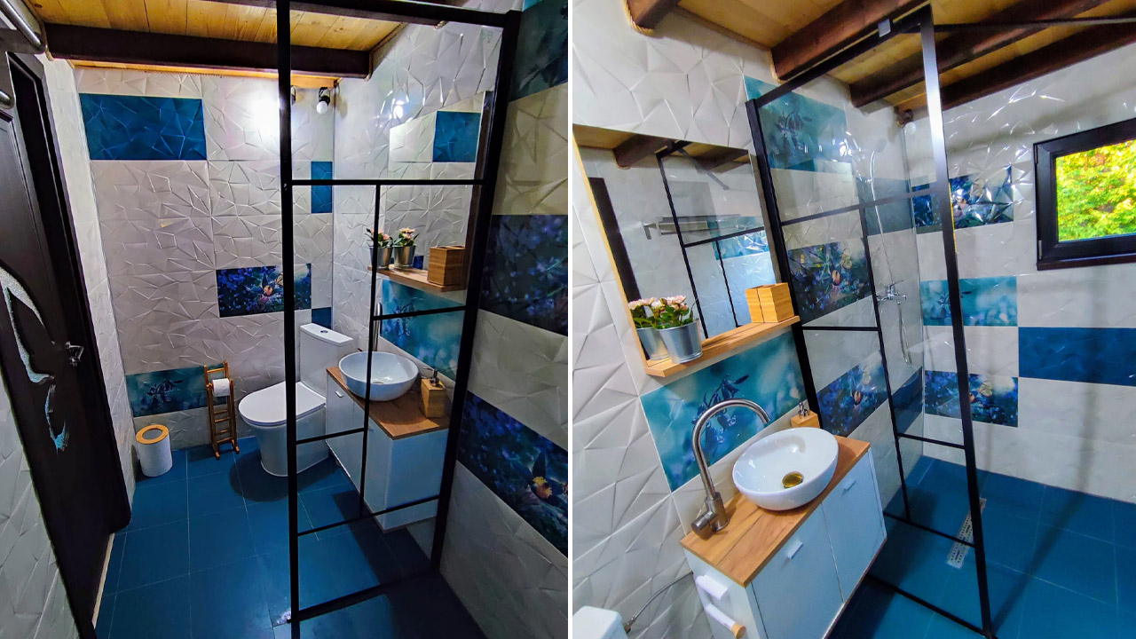 Bathroom of Symphony Guitar House