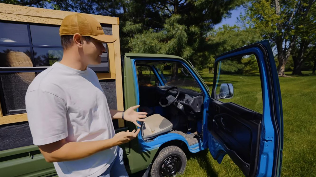 Exterior of Mini Truck Camper