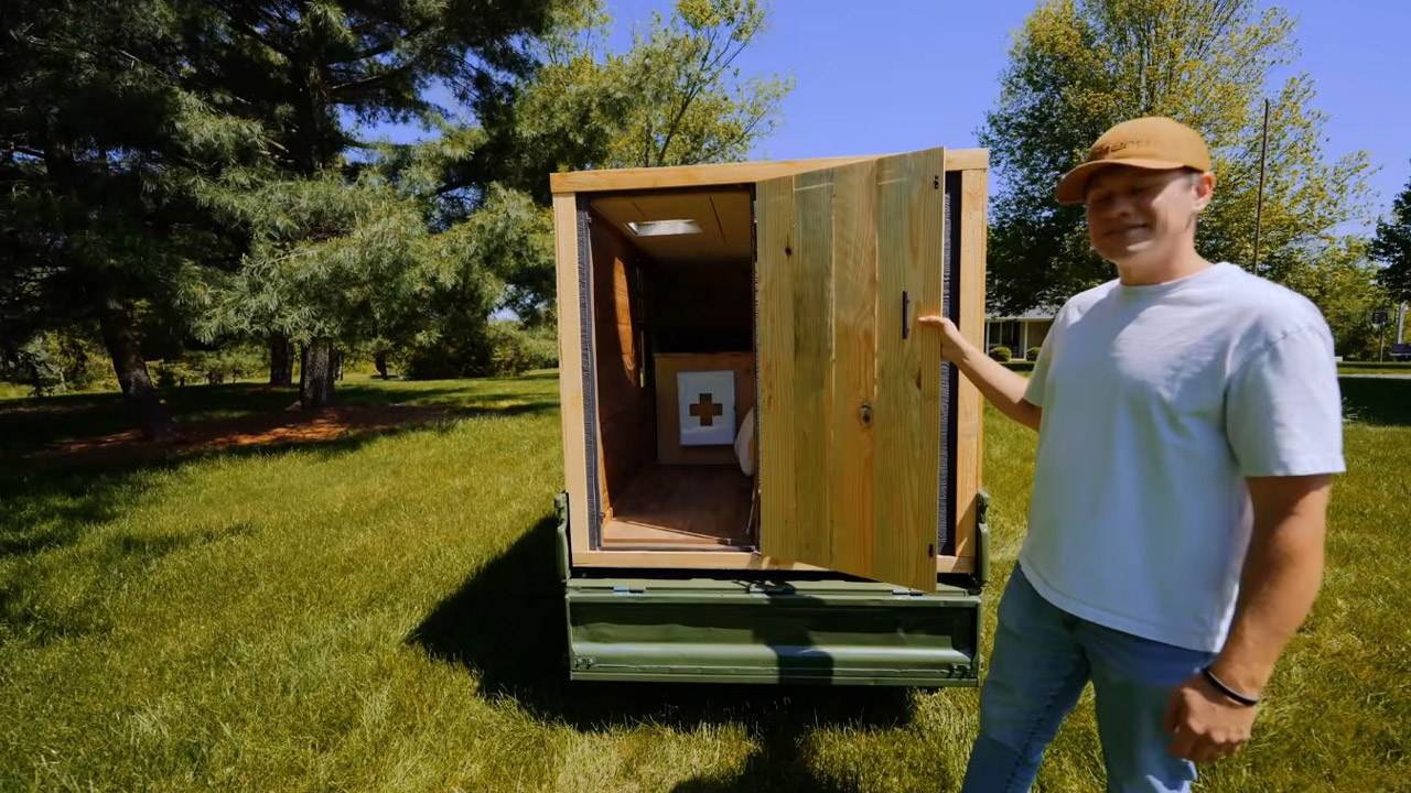 Exterior of Mini Truck Camper