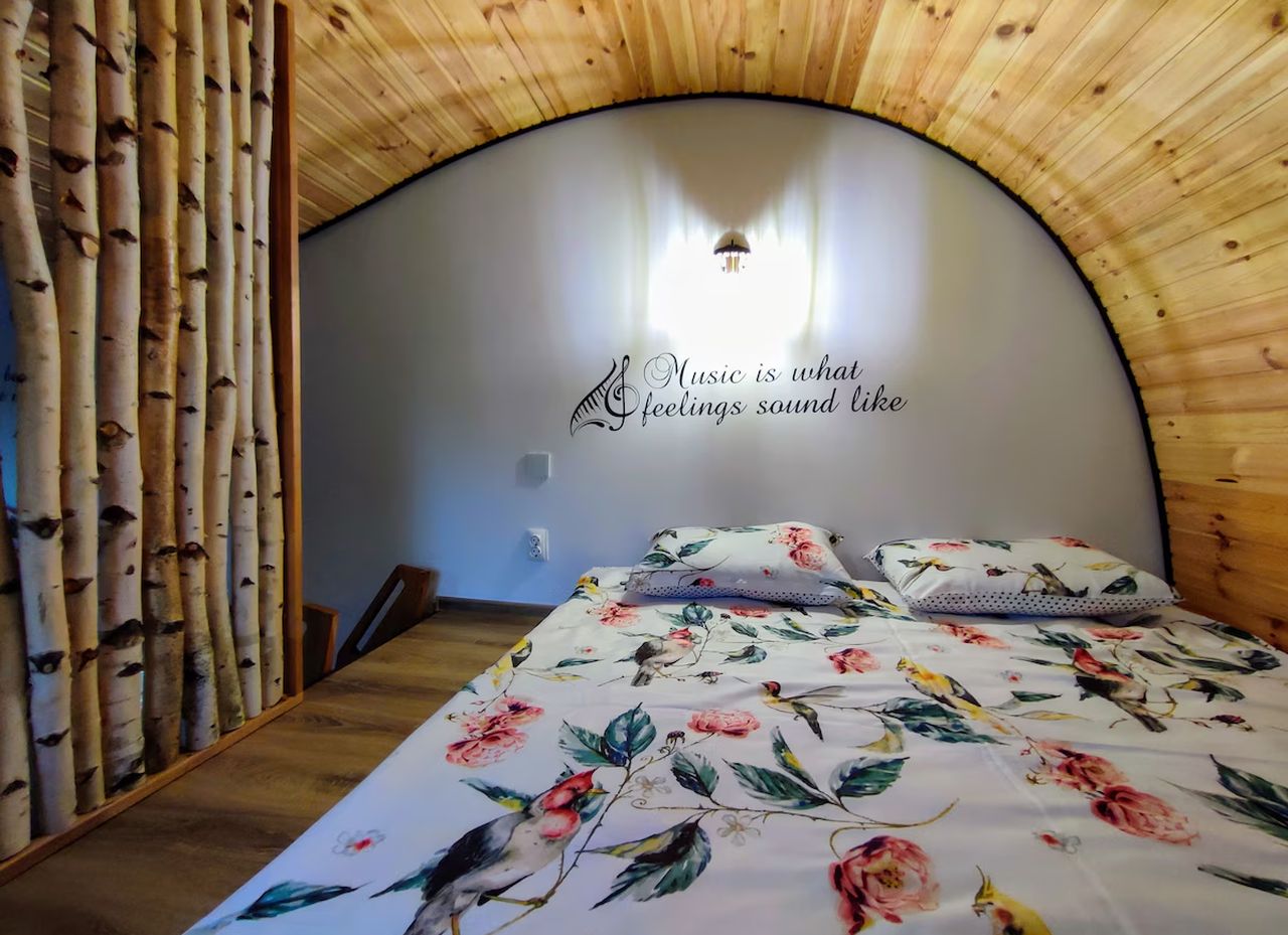 Loft Bedroom of Symphony Guitar House- 1