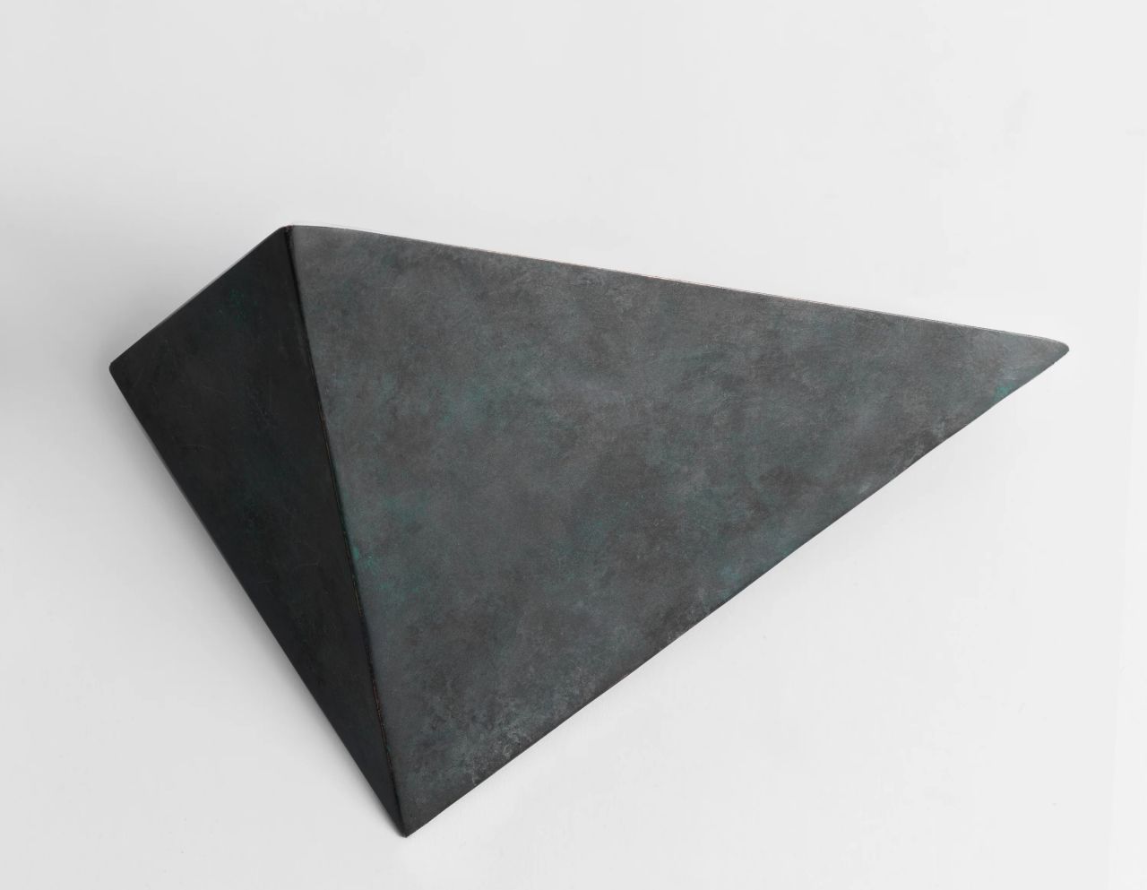 Metal Triangle Sconce- 1