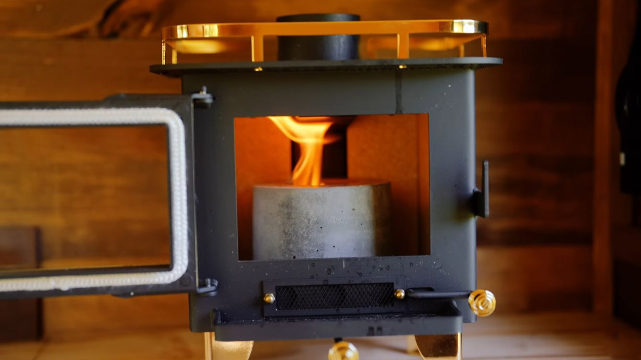 Mini Truck Camper -Fireplace