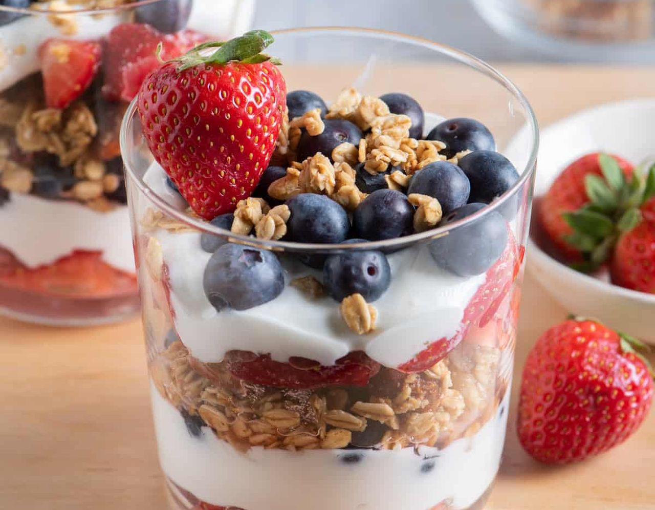Mother's Day Breakfast Recipes - Fruit and yogurt parfait