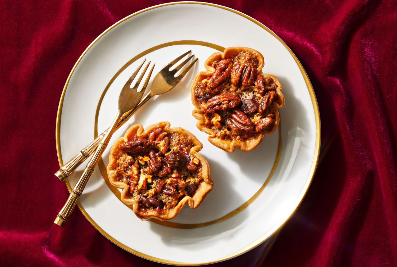 Mother's Day Dessert Ideas - Mini Chocolate Pecan Pies