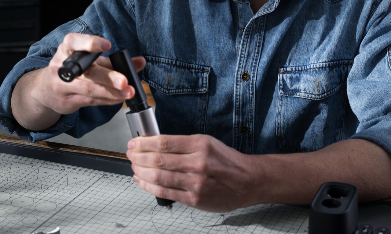NeoBlade Wireless Ultrasonic Cutter - battery replacement