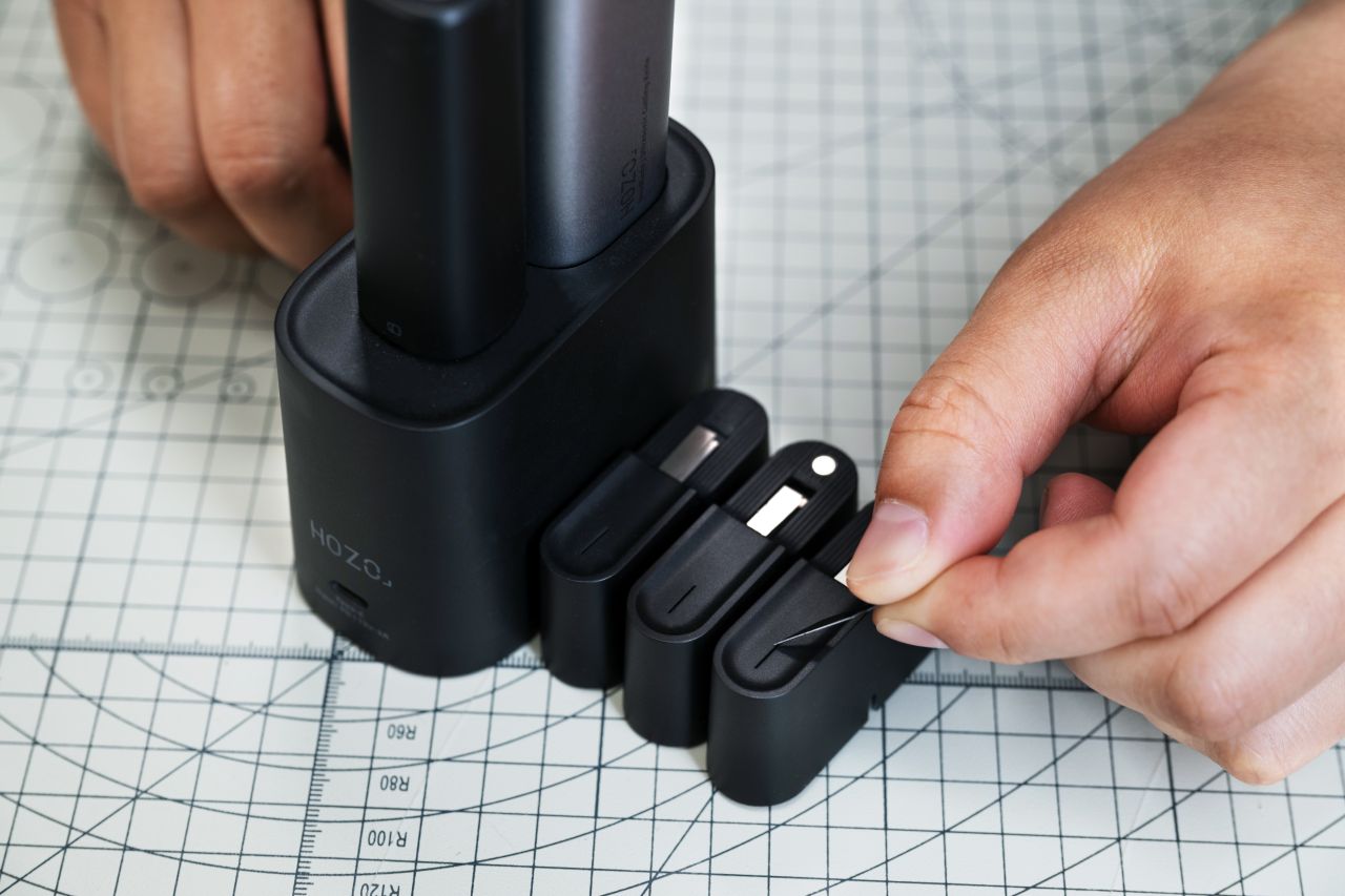 NeoBlade Wireless Ultrasonic Cutter - interchangeable blade options