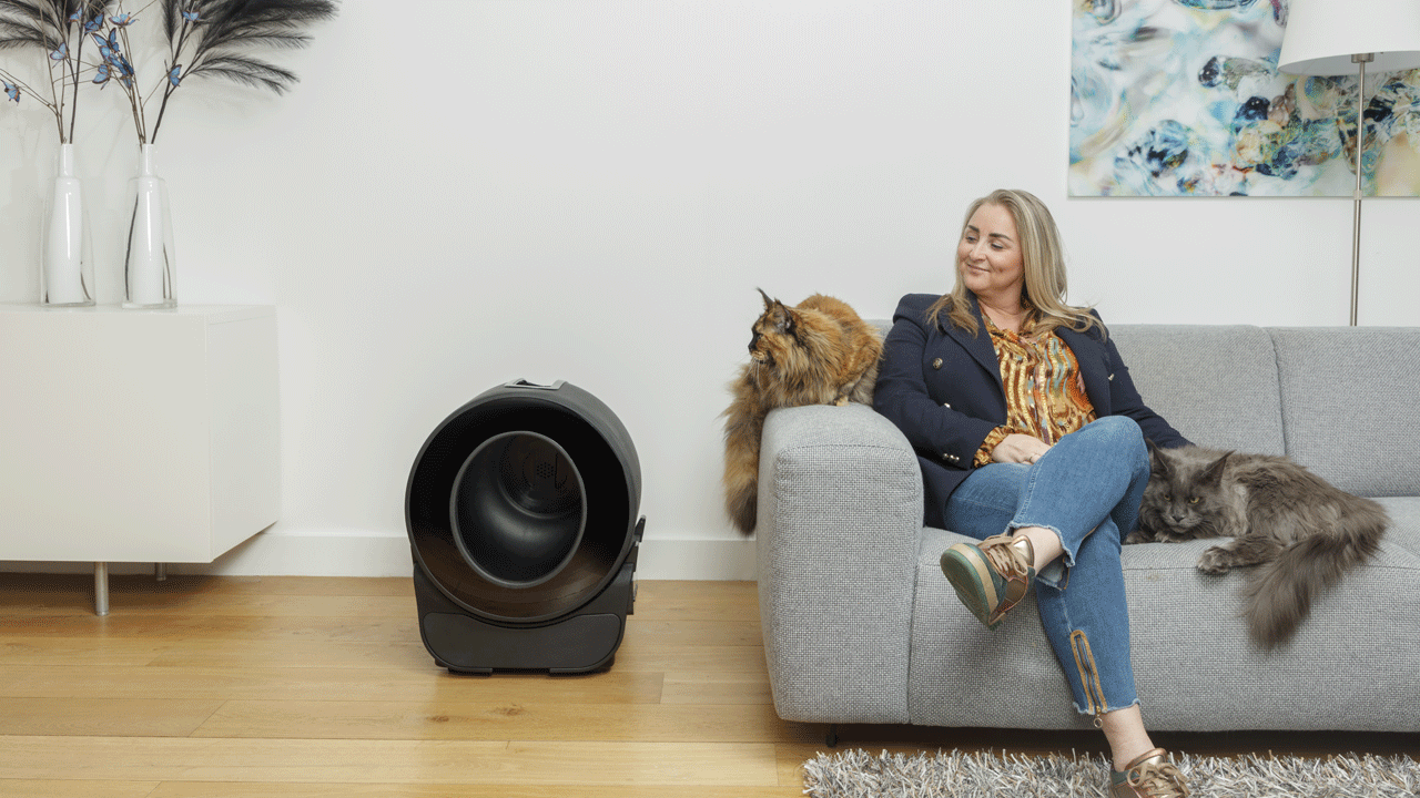 PETLUX V3 self cleaning litter box
