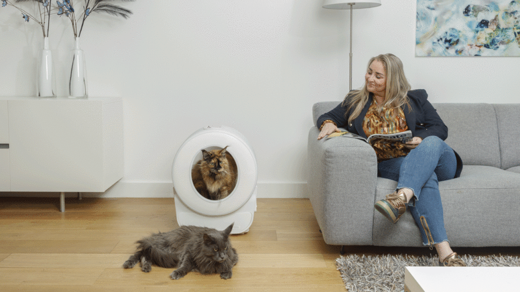 PETLUX V3 self cleaning litter box