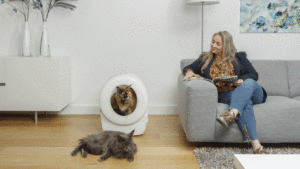 PETLUX V3 self cleaning litter box