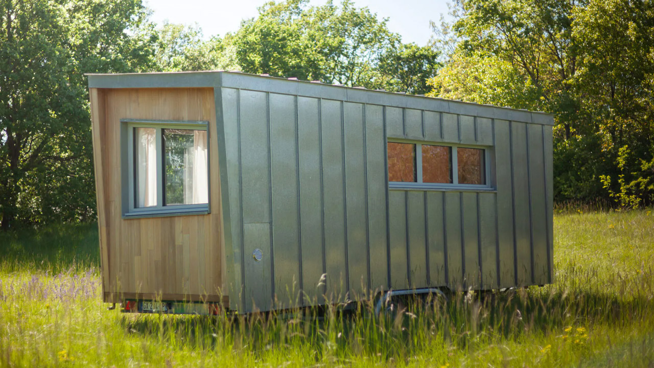 Plume- Botanical Feather Hut Tiny House