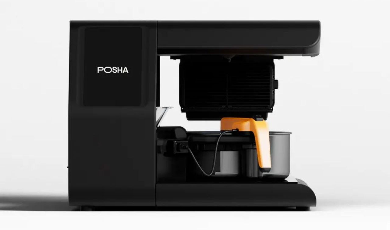 Posha Kitchen Robot Adds Ingredients, Adjusts Heat and Stirs to Cook Meals Automatically