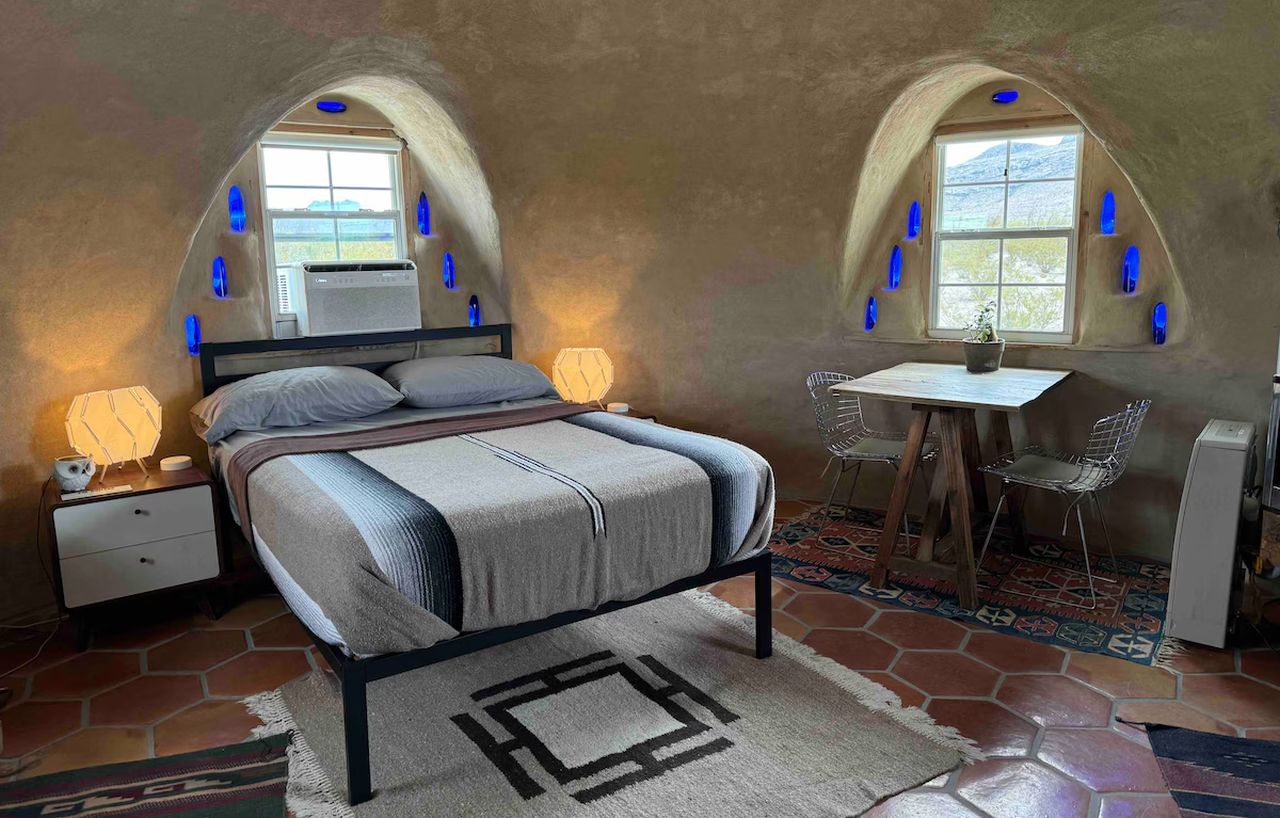 Star Wars themed Airbnbs - Domeland in Texas - interior