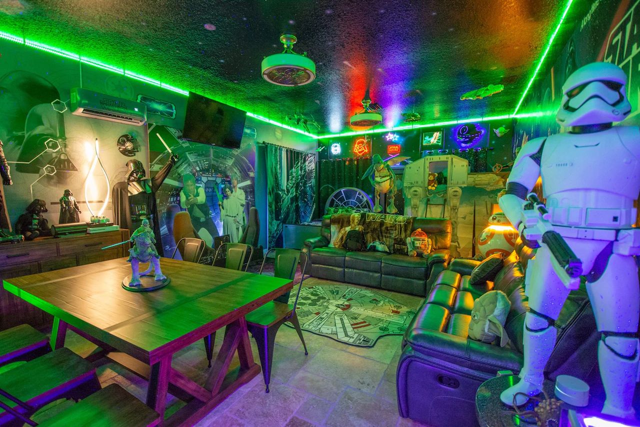 Star Wars themed Airbnbs - Star Wars Galaxy World in Winter Haven, Florida