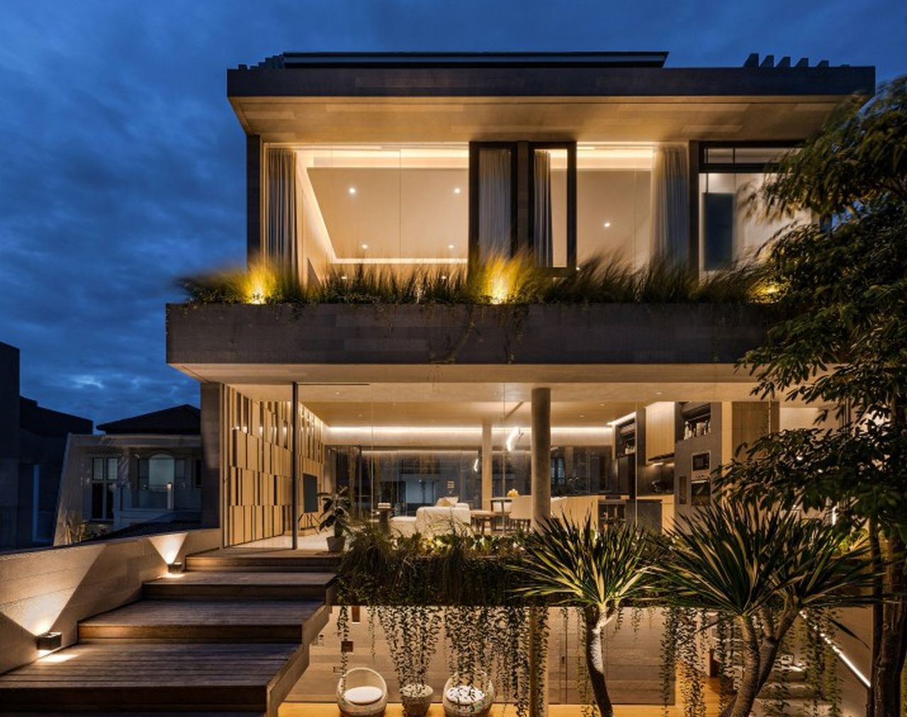Theater House Residential Home by Tonny Wirawan Suriadjaja