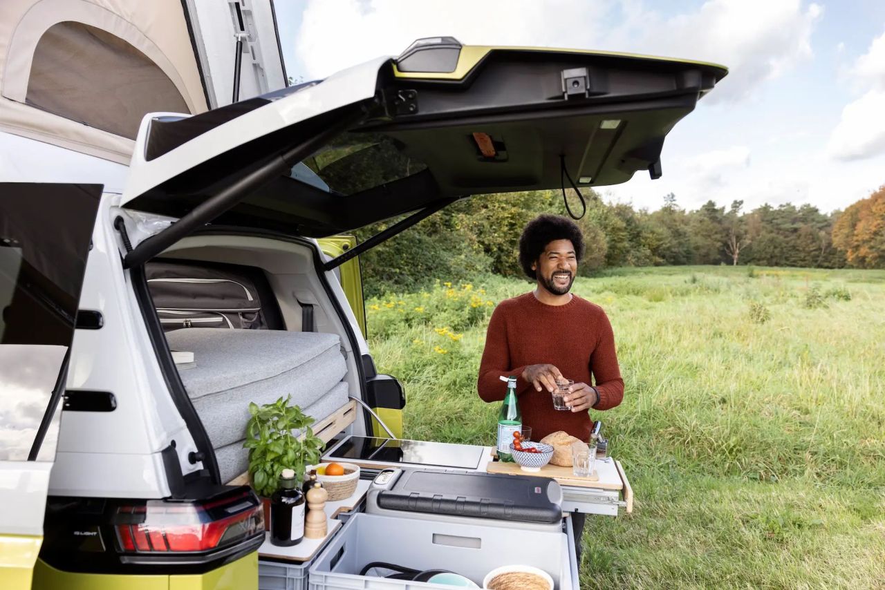 Tonke Volkswagen ID. Buzz Trail Camper Van With Pop-Up Sleeper Roof Design