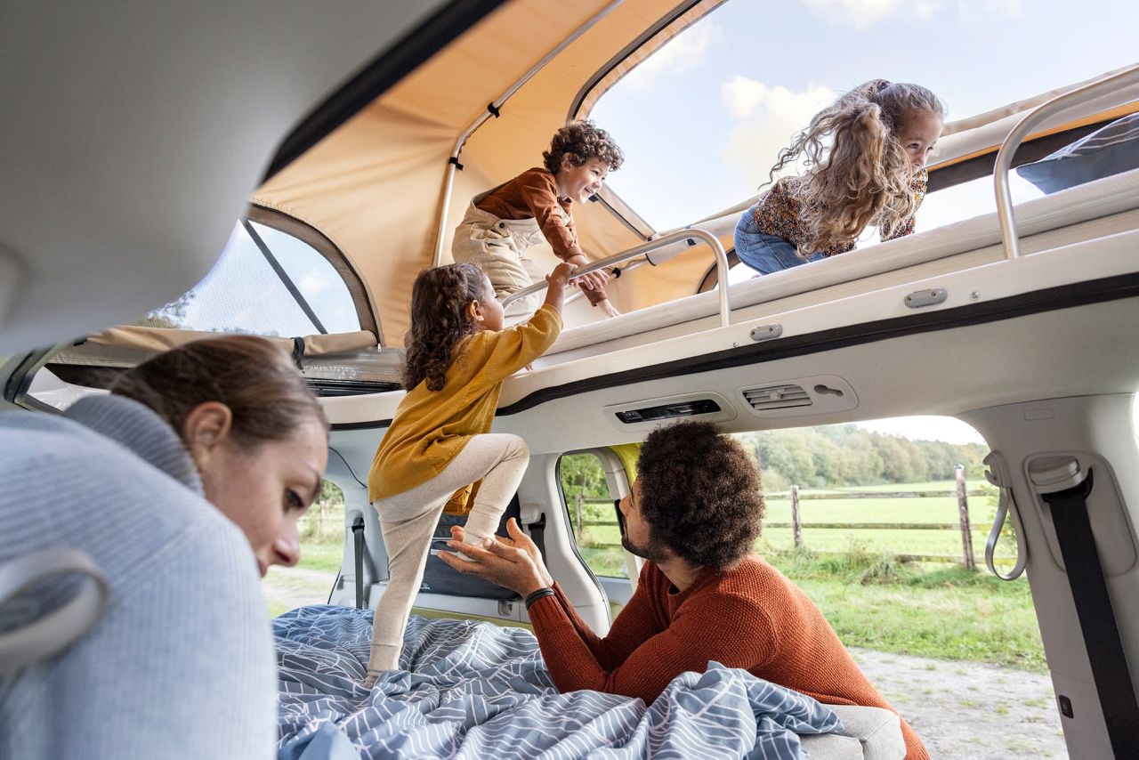 Tonke Volkswagen ID. Buzz Trail Camper Van With Pop-Up Sleeper Roof Design