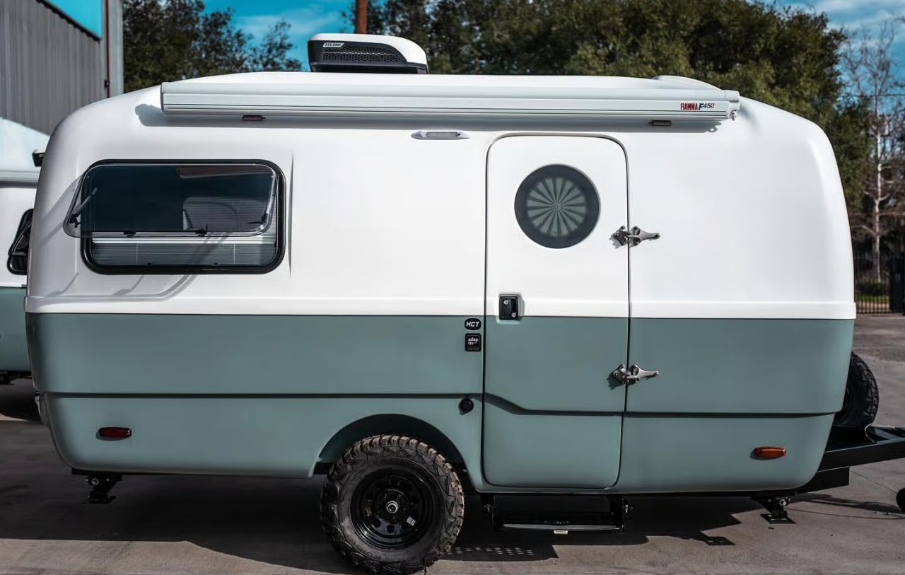 Traveler Summit by Happier Camper