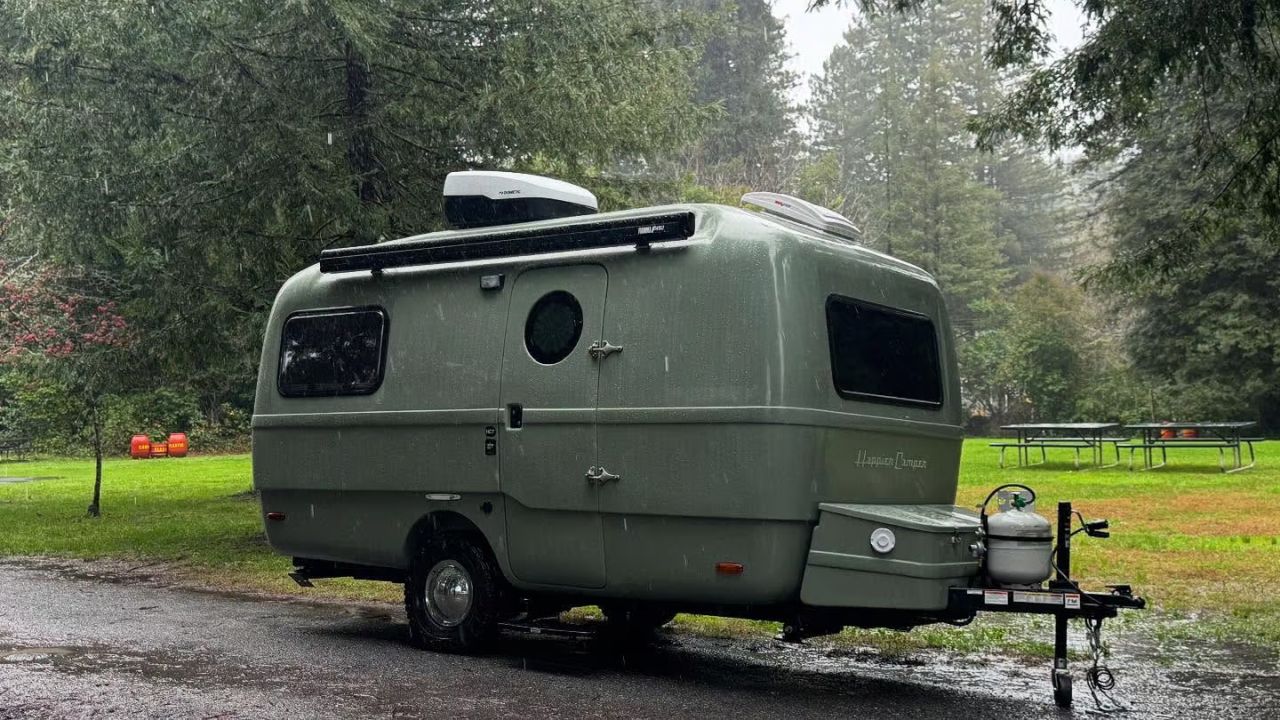 Traveler Summit by Happier Camper