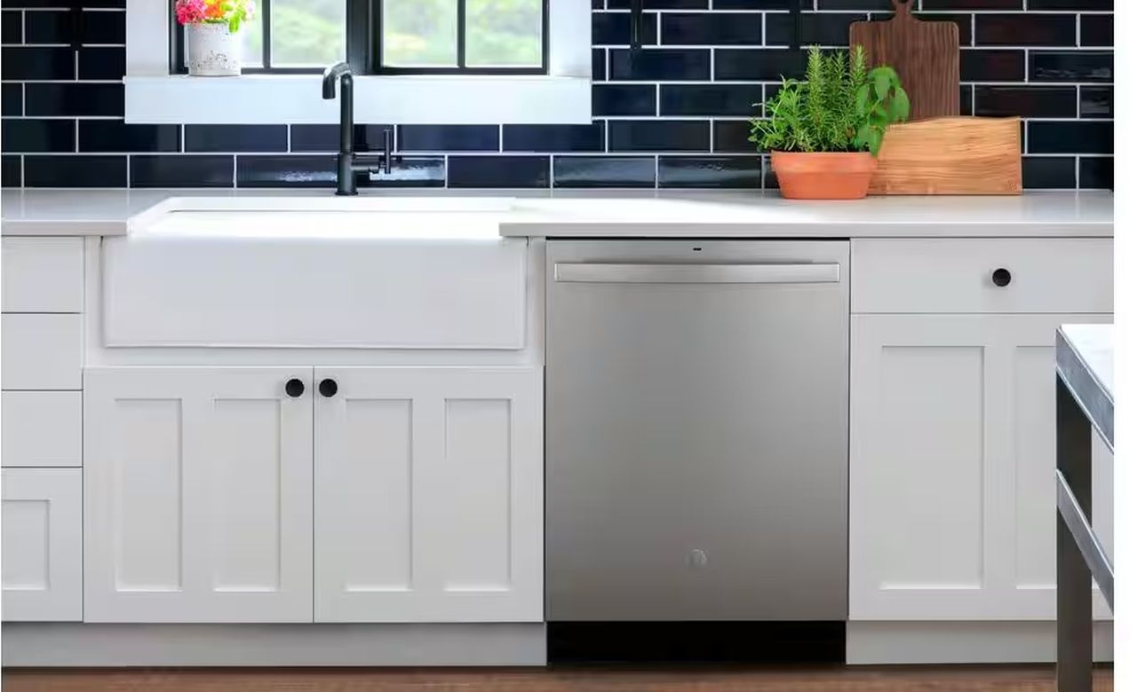 24 in. Built-In Tall Tub Top Control Stainless Steel Dishwasher