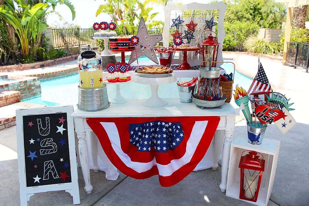 4th of July Pool Party Ideas - snack bar