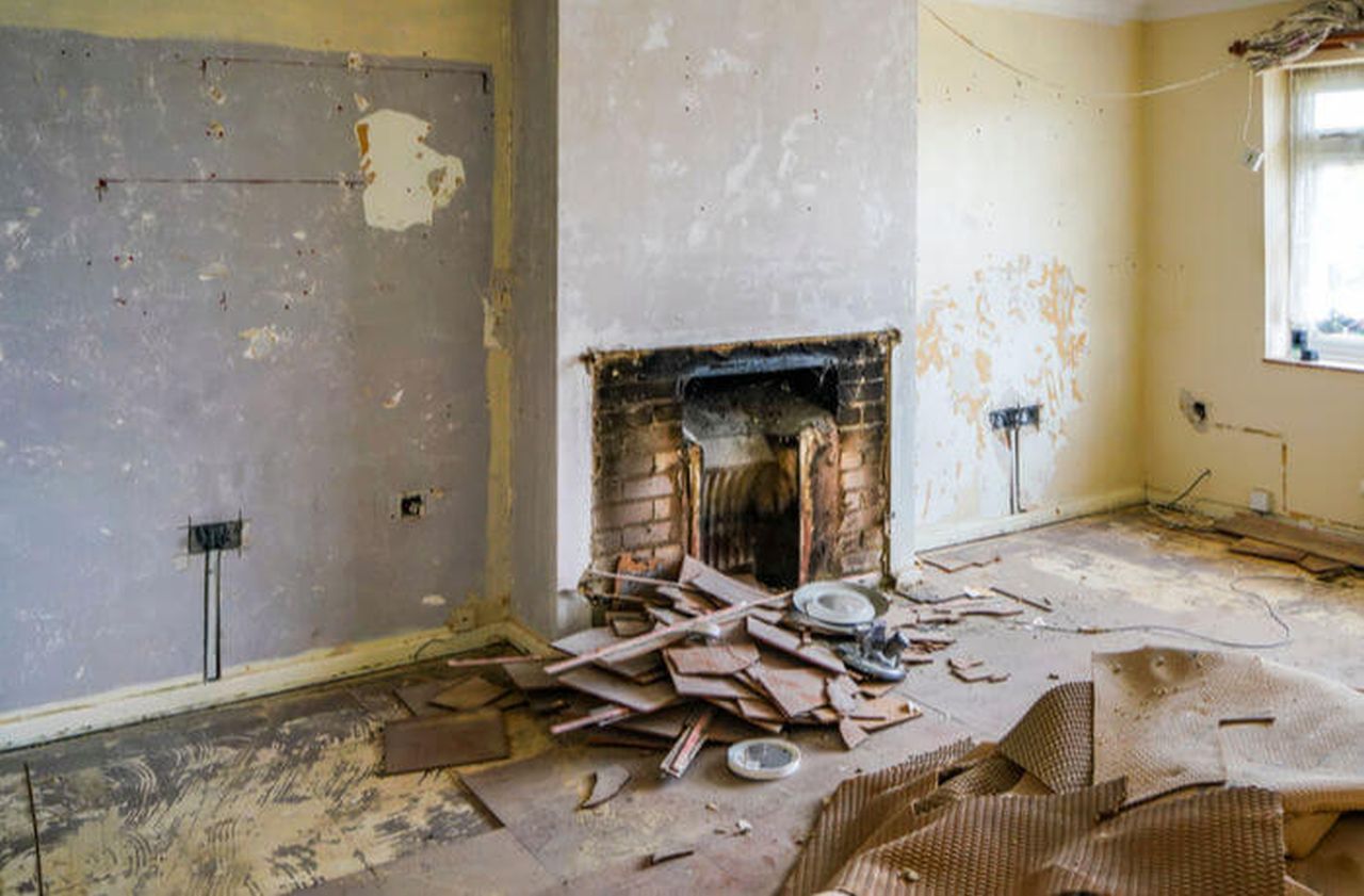 A Comprehensive Guide to Chimney Breast Removal