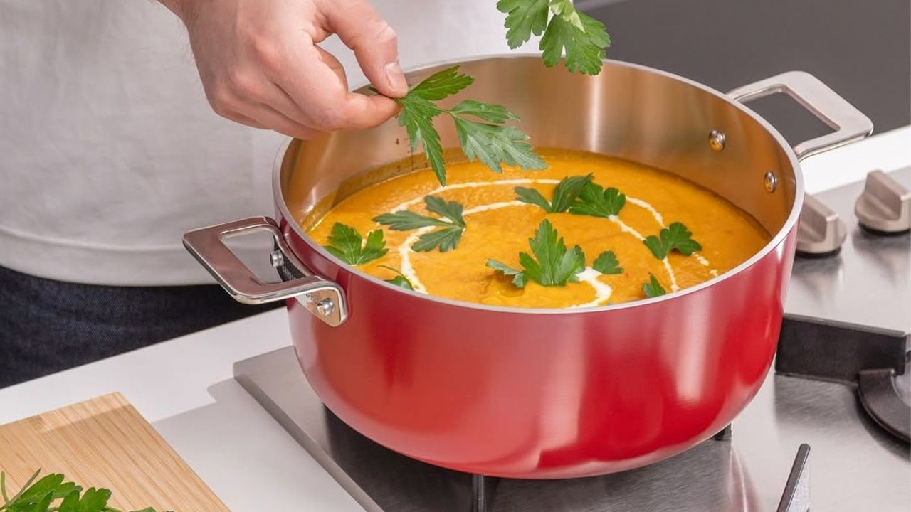 Bare Dutch oven - 4
