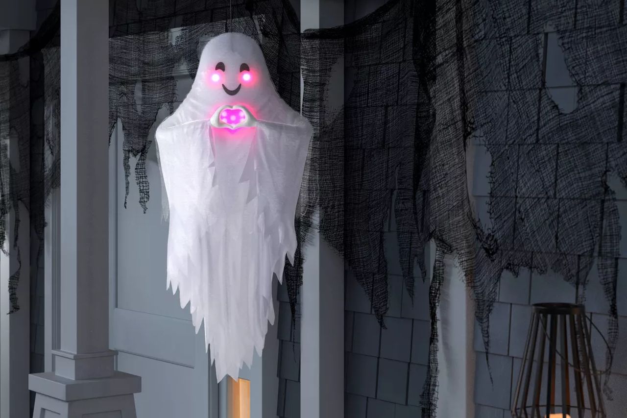 Beating Heart Ghost Halloween Decorative Prop