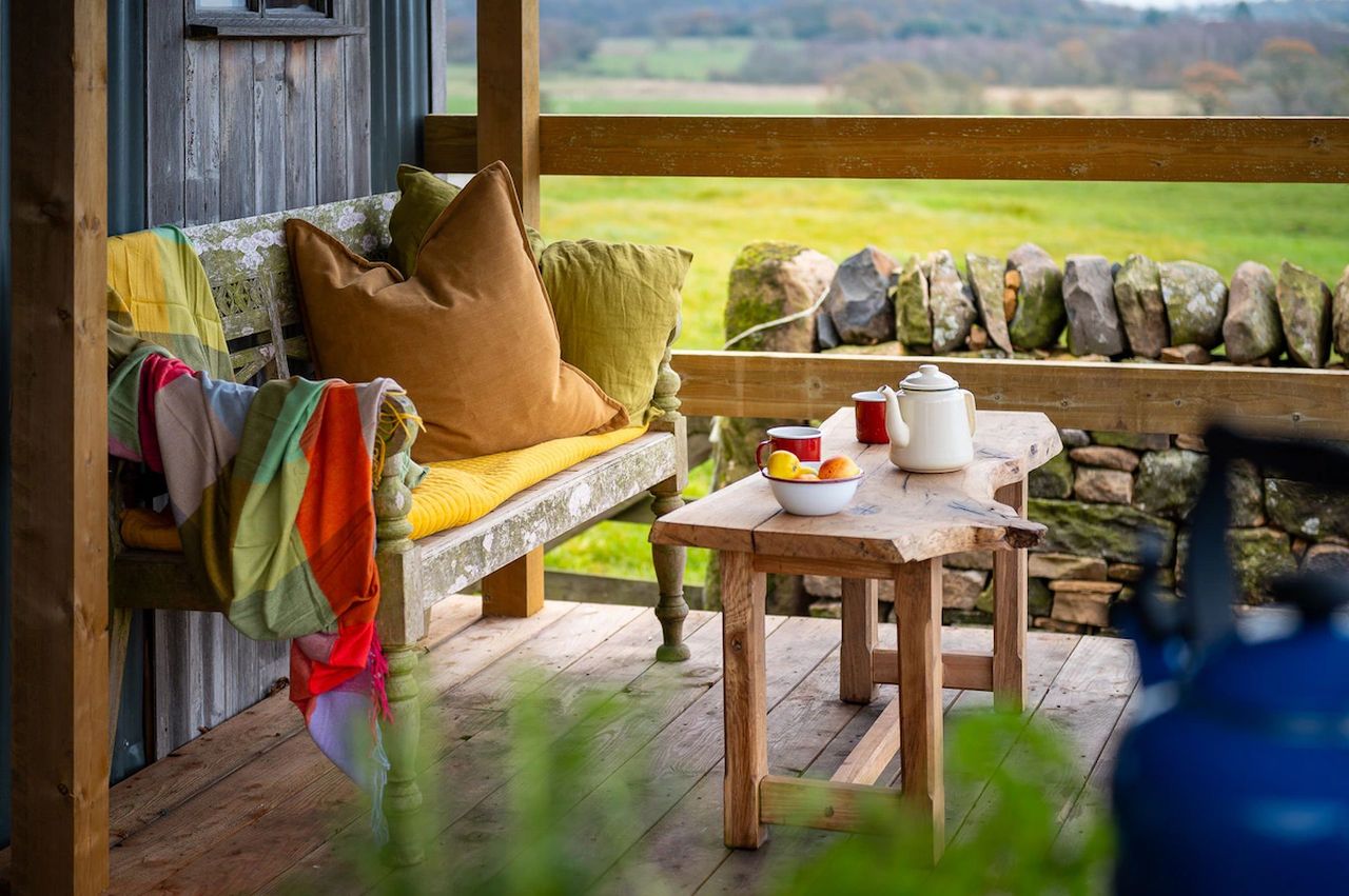 Exterior of Shearers Quarters Cabin in Belsay, United Kingdom