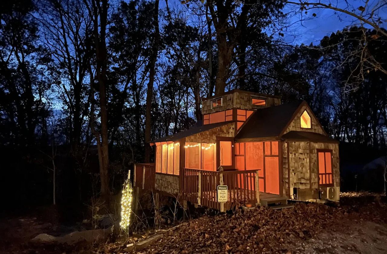 Exterior of Tiny House of Paul - 3