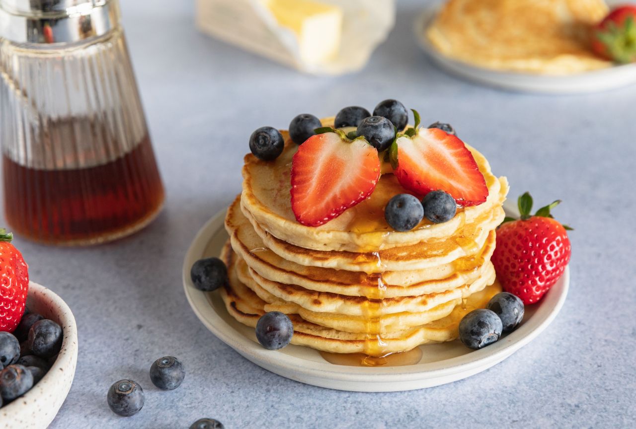 Father’s Day Breakfast Ideas - Easy Fluffy Pancakes