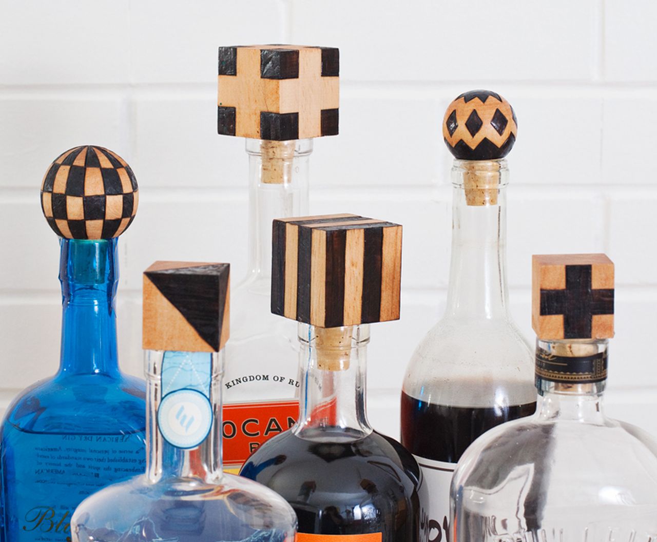 Father's Day DIY Gift Ideas- DIY Wood Burned Bottle Stoppers