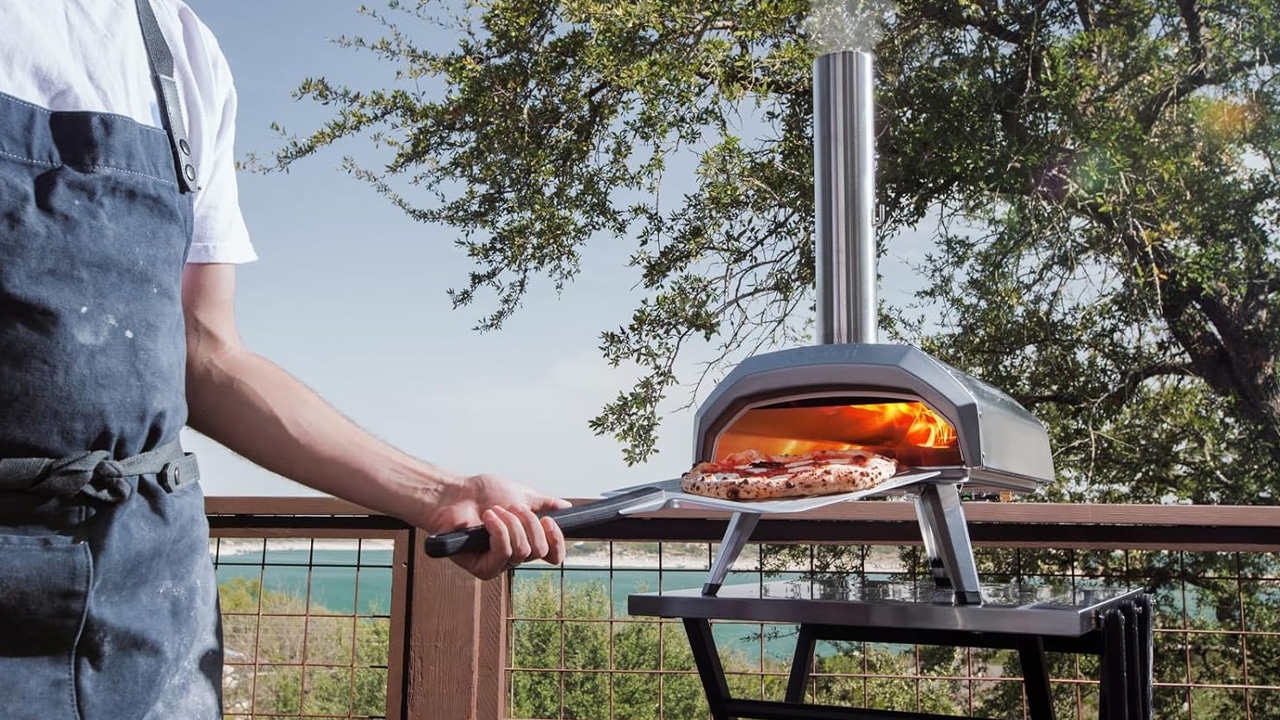 Father's Day Grill Gifts - Ooni Karu 12 Pizza Oven