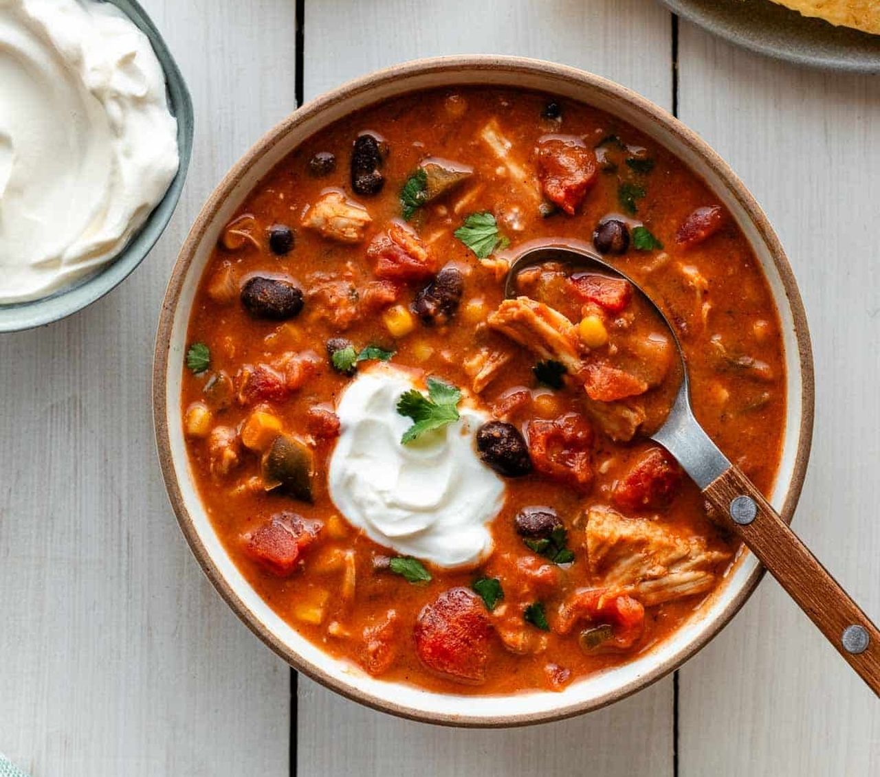 Father's Day Lunch Ideas- Slow Cooker Chicken Chili Recipe