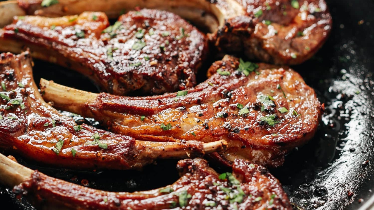 Garlic Butter Lamb Chops