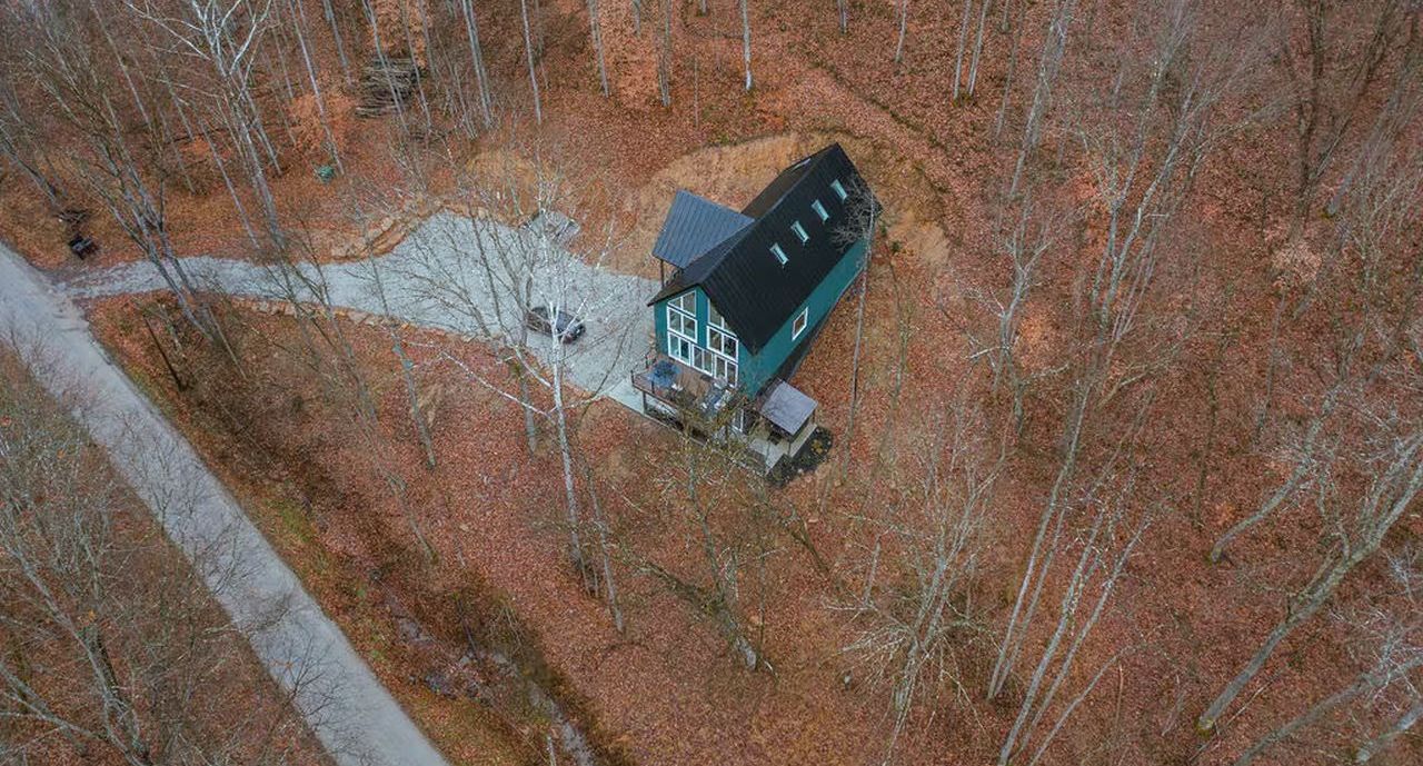 Greenhouse Cabin in Ohio - exterior 2