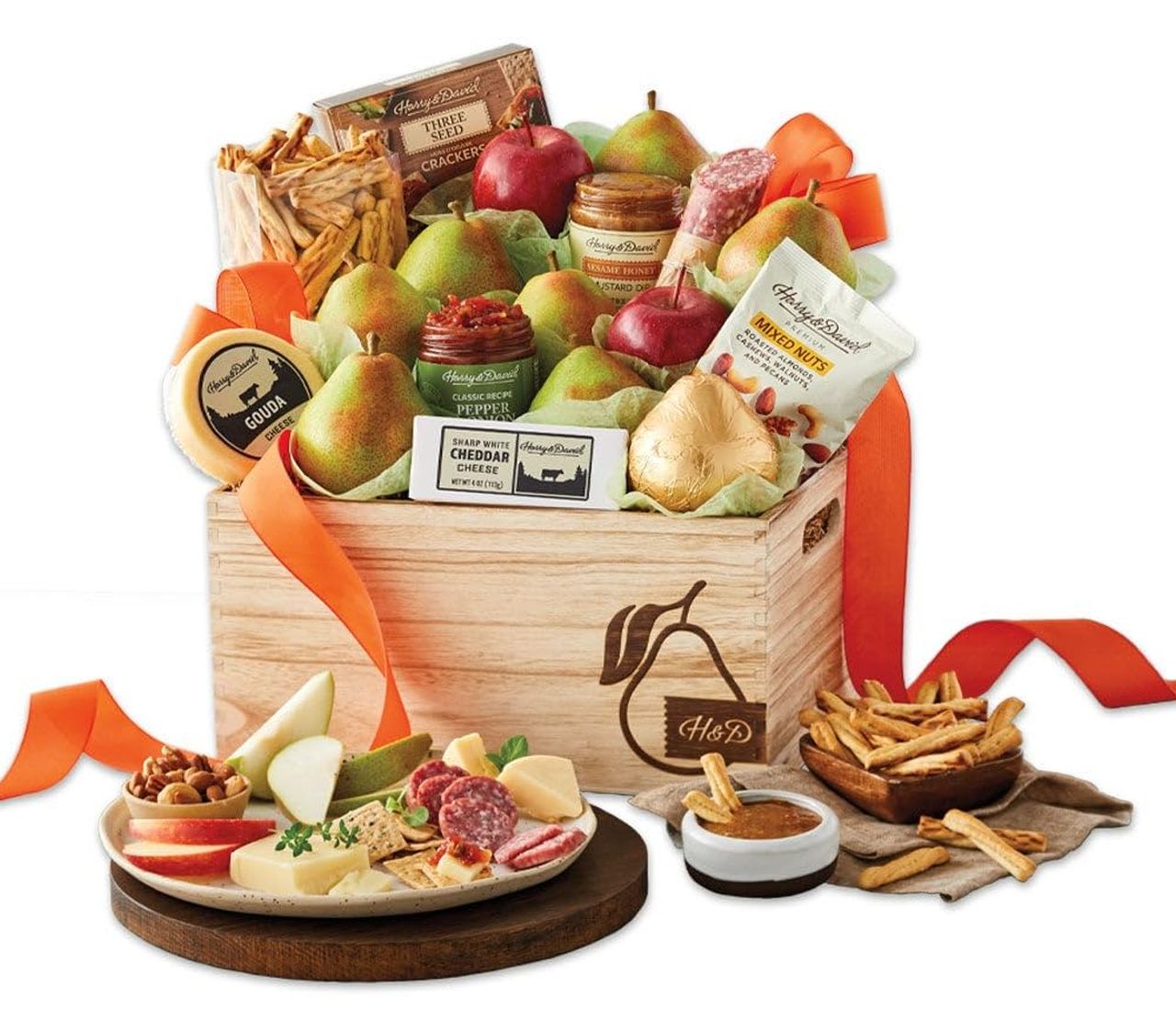 Harry & David Signature Pear, Nut, And Cheese Gift Basket