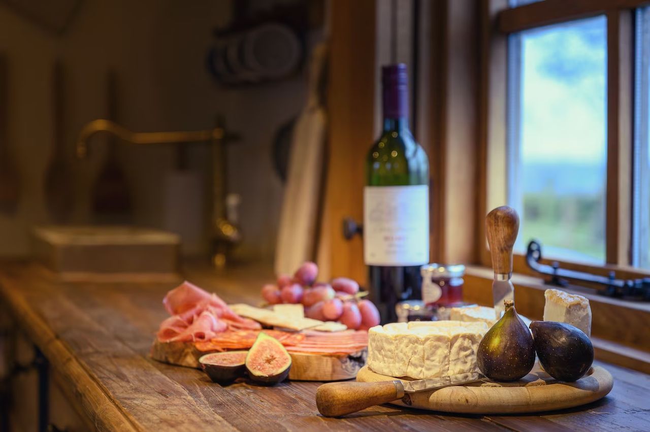 Kitchen of Shearers Quarters Cabin in Belsay, United Kingdom- 1