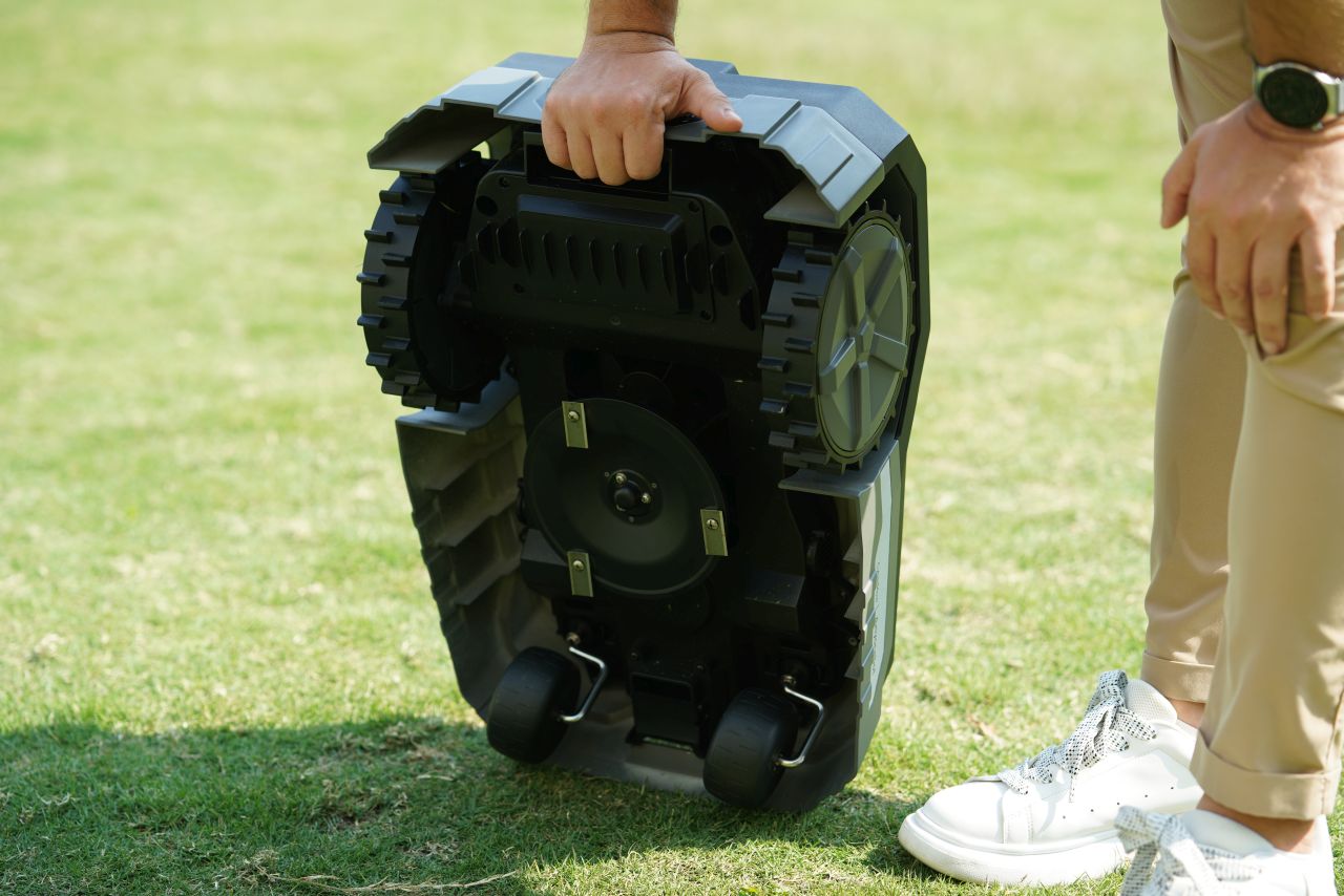 Anyonebot M1 Dual-Perception AI Mower