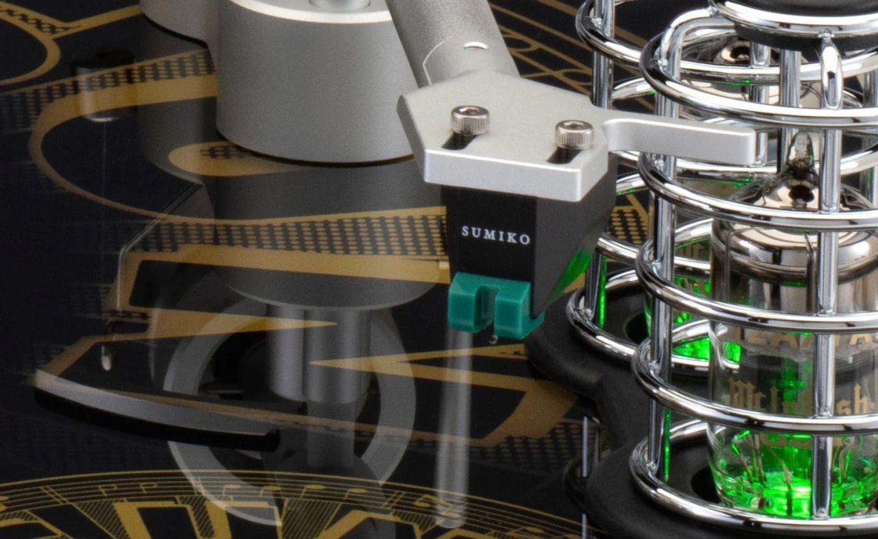 MTI100 Integrated Turntable Sun Records Limited Edition by McIntosh