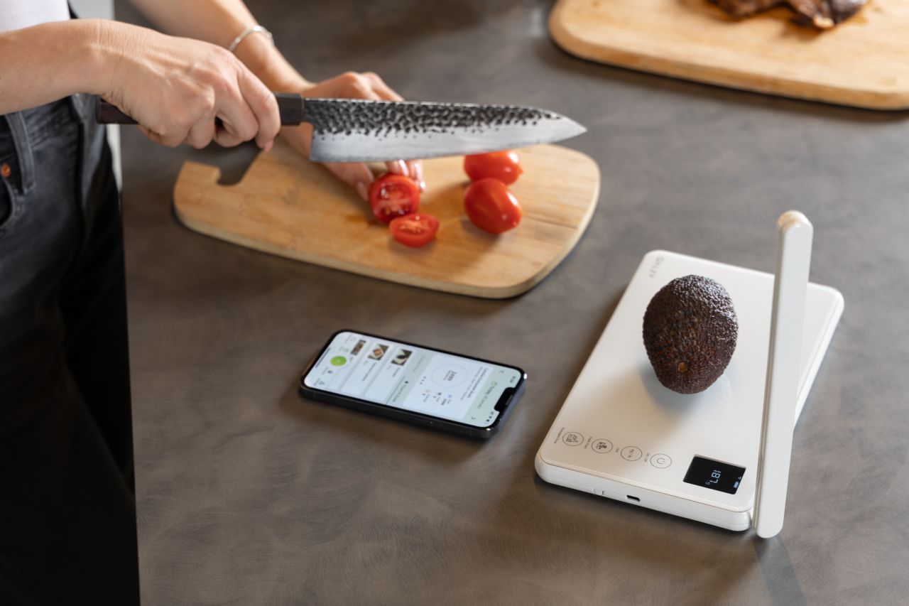 Qalzy AI-Powered Kitchen Scale