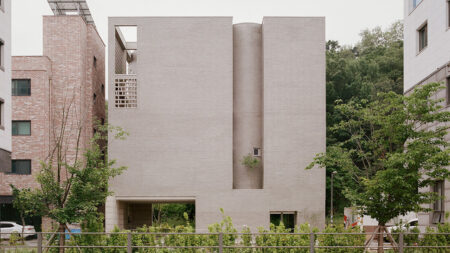 Raw House by Order Matter Based on Passive Design Principles