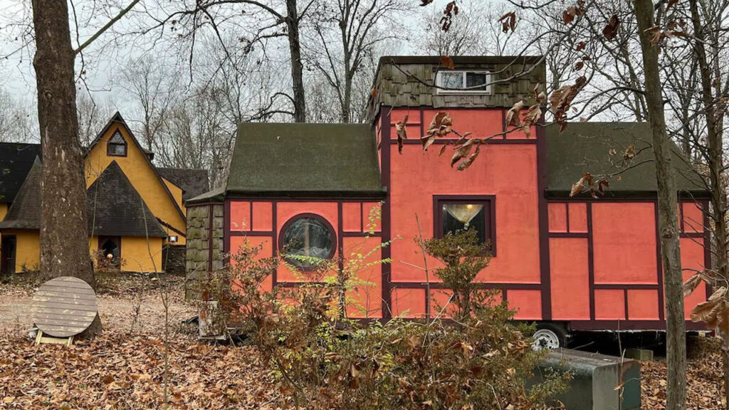 Tiny House of Paul in Cobden, Illinois